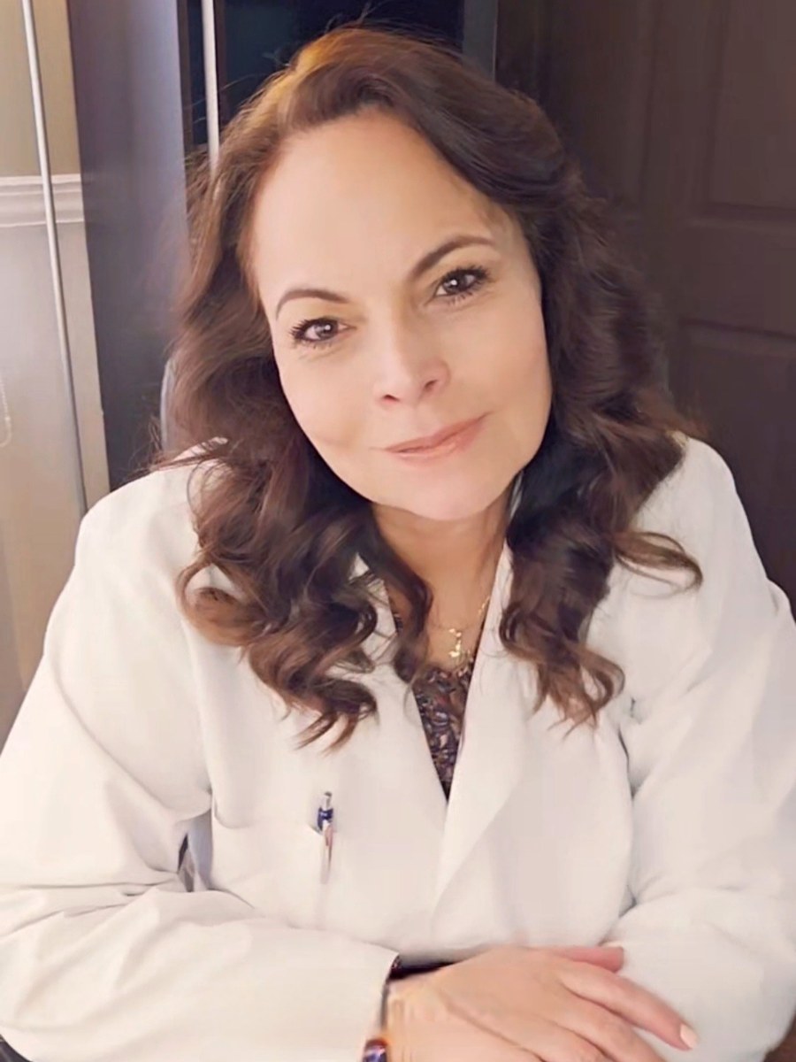 Dra. María de Lourdes Gómez Queijeiro - Fundadora de NOVOCEN